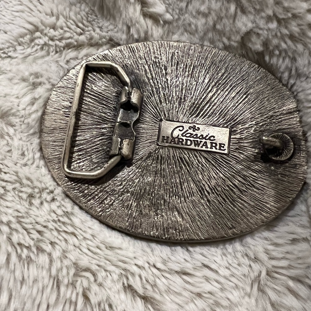 🍀 Classic Hardware Luck belt buckle - Picture 2 of 2